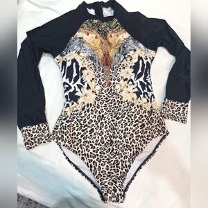 VENUS One PIECE LONG SLEEVE SWIMSUIT